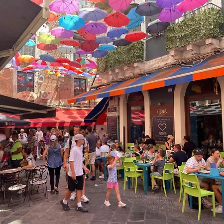 Gloria Διαμέρισμα *