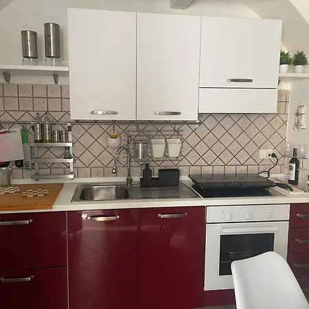Gloria Apartment